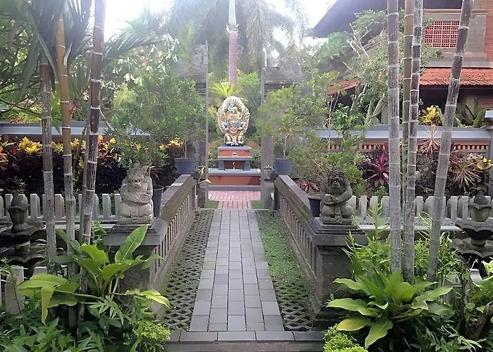 Dewa Bharata Gasthuis 3*